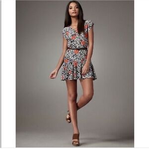 Joie Red Black Floral Scoop Neckline Shift Dress Size Large